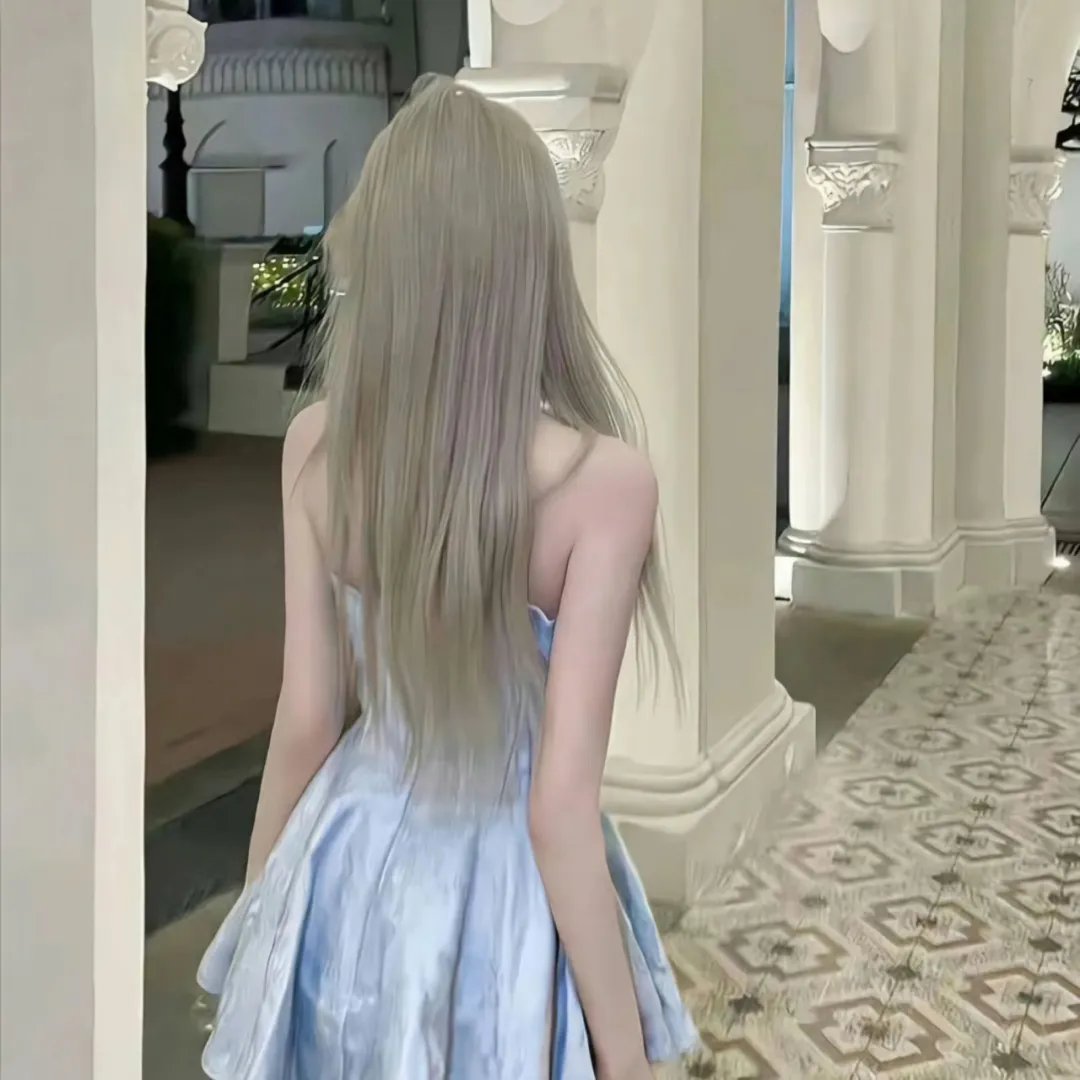 女恶魔人